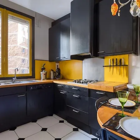 Proche Champs Elysee, Superbe Appartement. *
